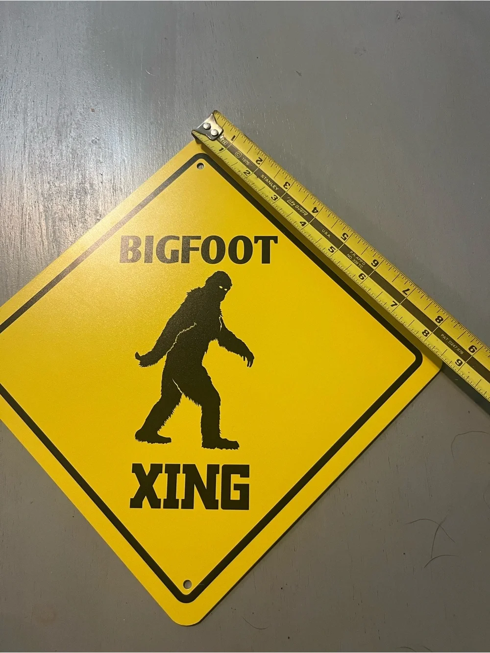 Bigfoot Xing Yellow Wall Sign - Home Wall Decor